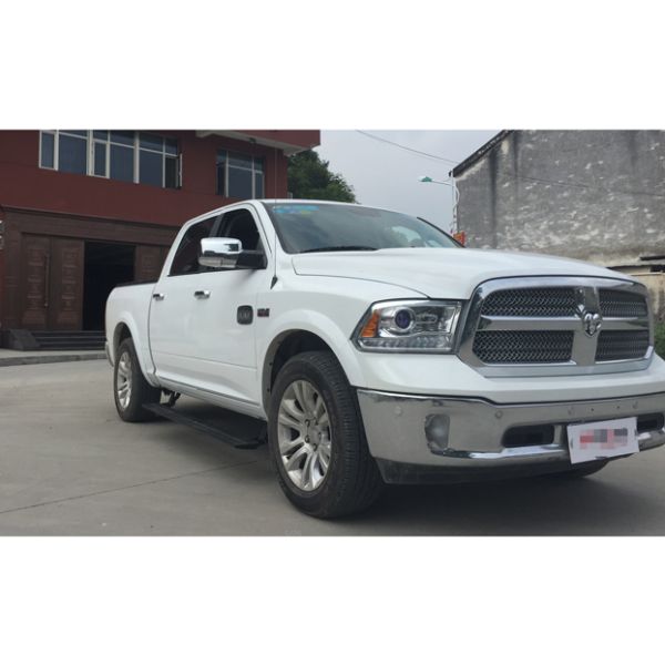 Nomad Power Side Steps - Ram 1500